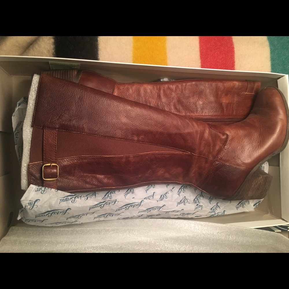 LUCKY BRAND - Brown Leather Stacked Heel Boots